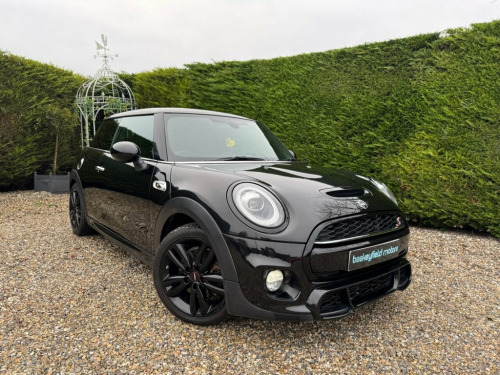 MINI Hatch  2.0 Cooper S Sport Hatchback 3dr Petrol Manual Eur