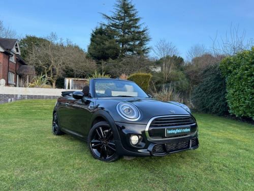 MINI Convertible  1.5 Cooper Sport Convertible 2dr Petrol Manual Eur