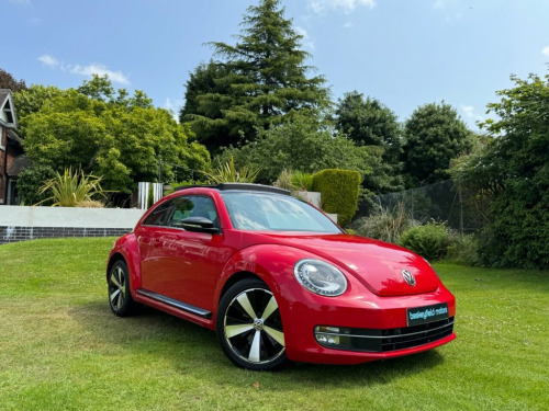 Volkswagen Beetle  1.3999999999999999l 3d  158 BHP