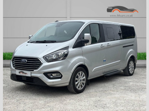 Ford Tourneo Custom  2.0 320 EcoBlue Titanium Minibus Double Cab 5dr Di