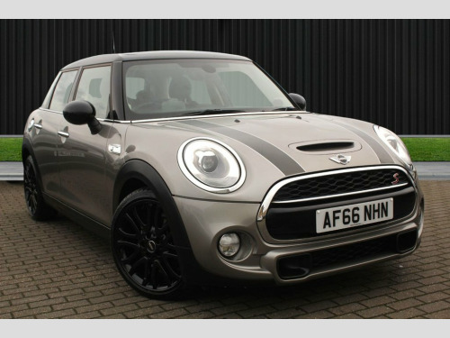 MINI Hatch  2.0 Cooper S Hatchback 5dr Petrol Auto Euro 6 (s/s