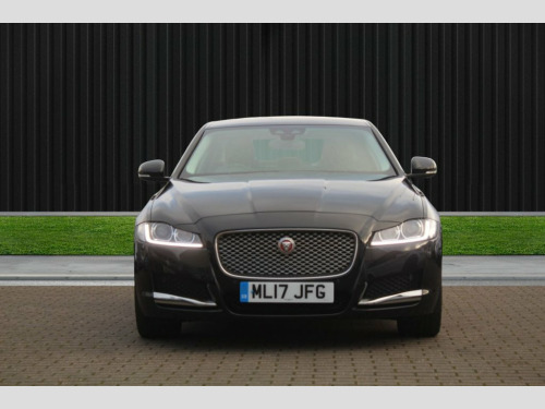 Jaguar XF  2.0d Portfolio Saloon 4dr Diesel Auto Euro 6 (s/s)