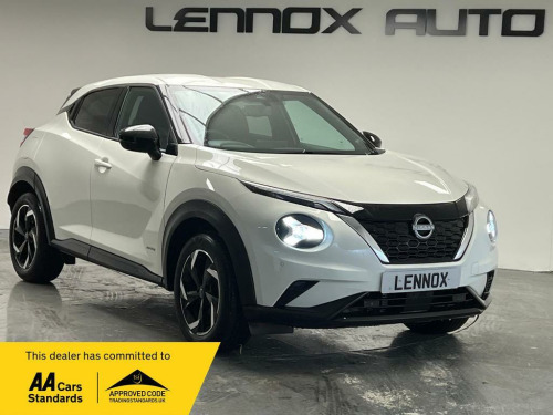 Nissan Juke  1.6 N-Connecta Auto Euro 6 5dr