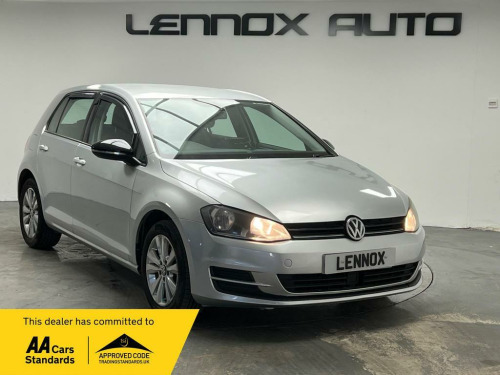 Volkswagen Golf  1.6 TDI BlueMotion Tech SE Euro 5 (s/s) 5dr
