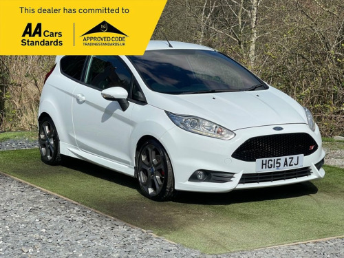 Ford Fiesta  1.6 ST-2 3d 180 BHP 6 MONTHS WARRANTY - HPI CLEAR 