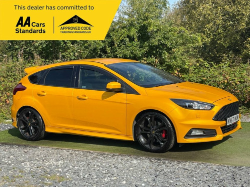 Ford Focus  2.0 ST-3 5d 247 BHP SONY SPEAKERS RECARO HEATED SE