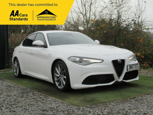 Alfa Romeo Giulia  2.0T Veloce Saloon 4dr Petrol Auto Euro 6 (s/s) (2