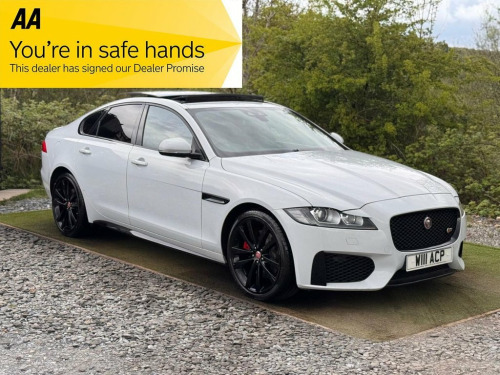 Jaguar XF  3.0d V6 S Saloon 4dr Diesel Auto Euro 6 (s/s) (300
