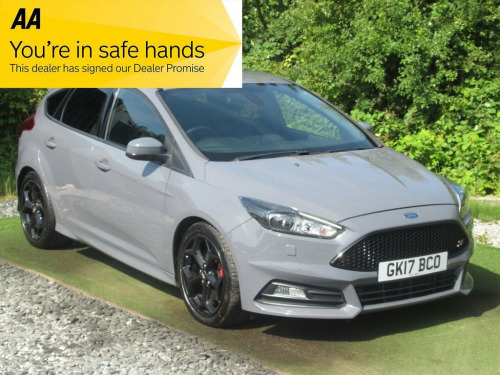 Ford Focus  2.0T EcoBoost ST-3 Hatchback 5dr Petrol Manual Eur