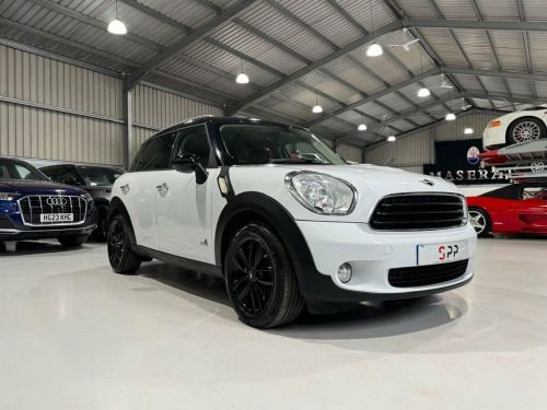 MINI Countryman  2.0 Cooper D SUV 5dr Diesel Auto ALL4 Euro 5 (112 