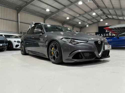 Alfa Romeo Giulia  2.9 V6 Bi-Turbo Quadrifoglio Saloon 4dr Petrol Aut 