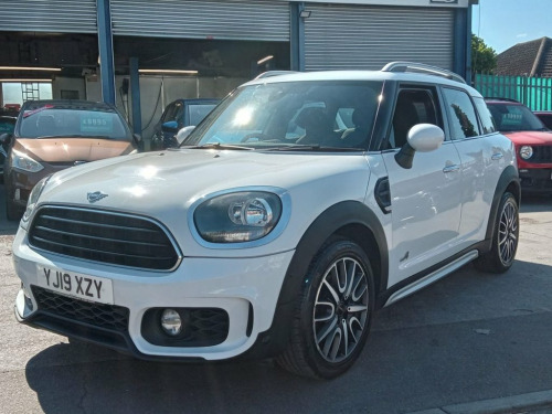 MINI Countryman  2.0 Cooper D Sport SUV 5dr Diesel Auto ALL4 Euro 6