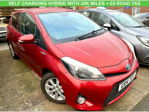 Toyota Yaris  1.5 VVT-h Icon Plus Hatchback 5dr Petrol Hybrid CV