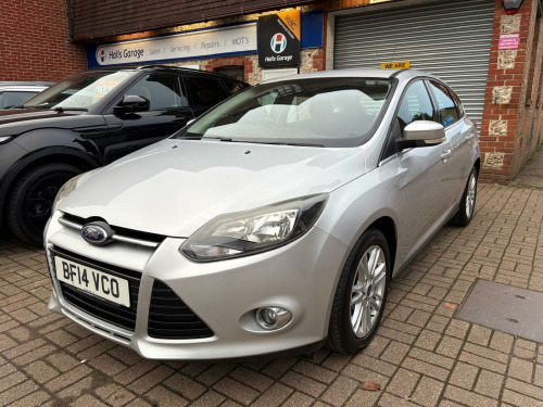 Ford Focus  1.6 TDCi Titanium Euro 5 (s/s) 5dr