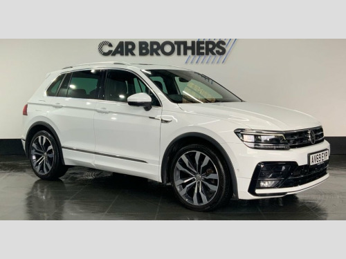 Volkswagen Tiguan  TIGUAN R-LINE TECH TSI EV 5dr Petrol DSG 4Motion E