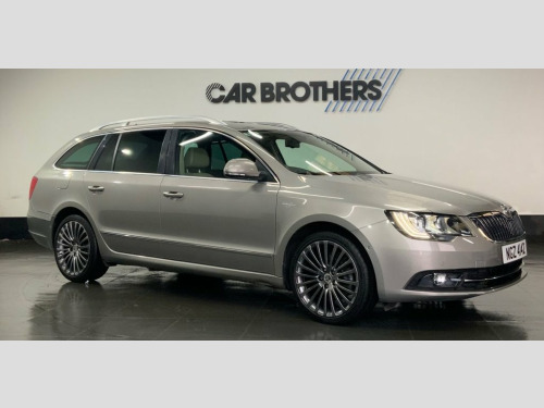 Skoda Superb  2.0 TDI Laurin & Klement Estate 5dr Diesel DSG Eur