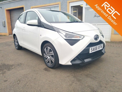Toyota AYGO  1.0 VVT-i x-play Hatchback 5dr Petrol Manual Euro 
