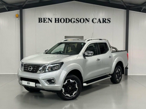 Nissan Navara  2.3 dCi Tekna Pickup Double Cab 4dr Diesel Manual 