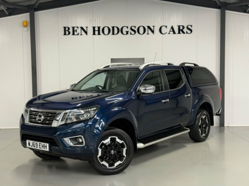 Nissan Navara  2.3 dCi Tekna Pickup Double Cab 4dr Diesel Auto 4W 