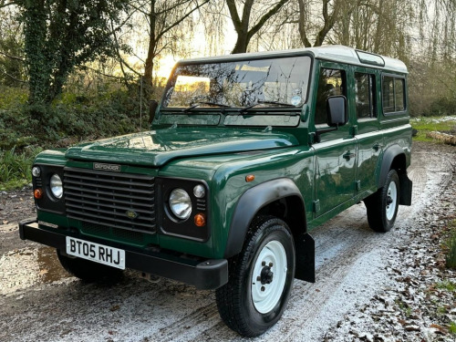 Land Rover Defender  2.5 TD5 SUV 5dr Diesel Manual MWB (120 bhp)