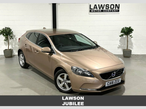 Volvo V40  2.0 D2 SE Hatchback 5dr Diesel Auto Euro 6 (s/s) (