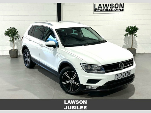 Volkswagen Tiguan  2.0 TDI BlueMotion Tech SE Navigation SUV 5dr Dies