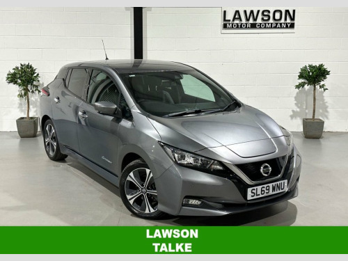 Nissan Leaf  40kWh Tekna Hatchback 5dr Electric Auto (150 ps)