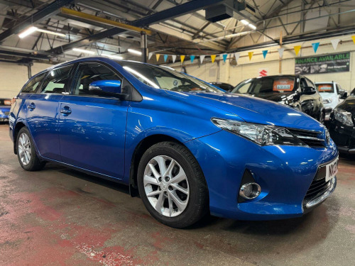 Toyota Auris  1.6 V-Matic Icon