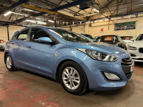 Hyundai i30  1.6 CRDi Blue Drive Active