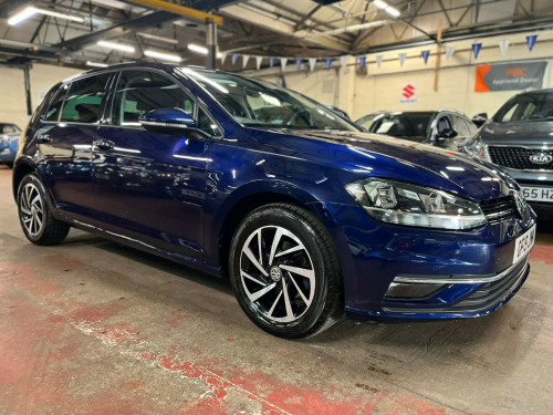 Volkswagen Golf  1.0 TSI Match 