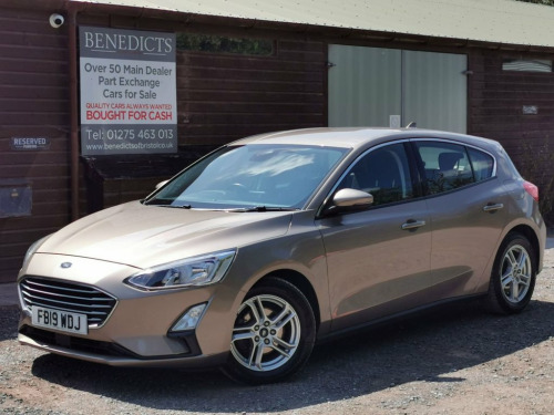 Ford Focus  1.0T EcoBoost Zetec Hatchback 5dr Petrol Manual Eu