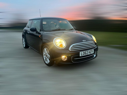 MINI Hatch  1.6 Cooper Hatchback 3dr Petrol Auto Euro 5 (122 p 