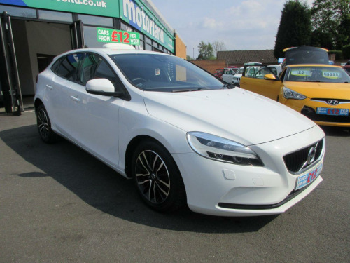 Volvo V40  2.0 D2 MOMENTUM 5d 118 BHP **BUY NOW PAY LATER !!.....PART EXCHANGE WELCOME