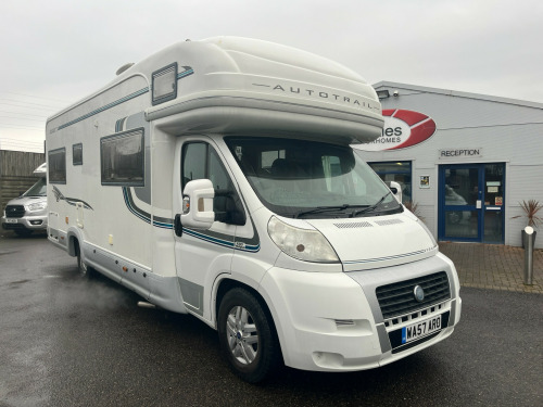 Auto-Trail SCOUT  ** SUPERB FAMILY LAYOUT / 6 BERTH **