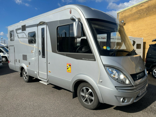 Renault Mercedes  MLi- 570 Champagne Edition ** COMPLETE OFF-GRID SET UP ** SIMPLY SENSATIONA