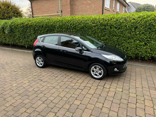 Ford Fiesta  1.4 Zetec 5dr