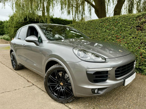 Porsche Cayenne  3.0 TD V6 SUV 5dr Diesel TiptronicS 4WD Euro 6 (s/