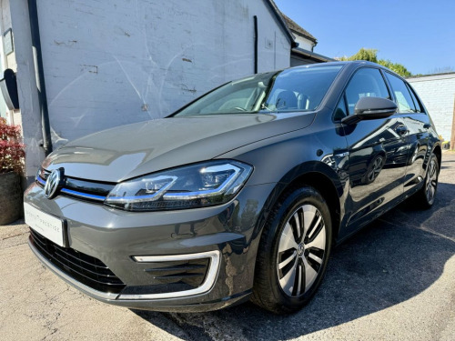 Volkswagen Golf  35.8kWh e-Golf Hatchback 5dr Electric Auto (136 ps