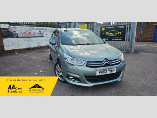 Citroen C4  1.6 e-HDi Airdream Exclusive Hatchback 5dr Diesel EGS6 Euro 5 (s/s) (110 ps