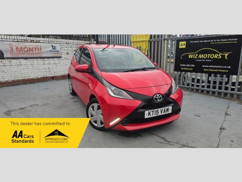 Toyota AYGO  1.0 VVT-i x-play Hatchback 5dr Petrol Manual Euro 5 Euro 5 (68 ps)