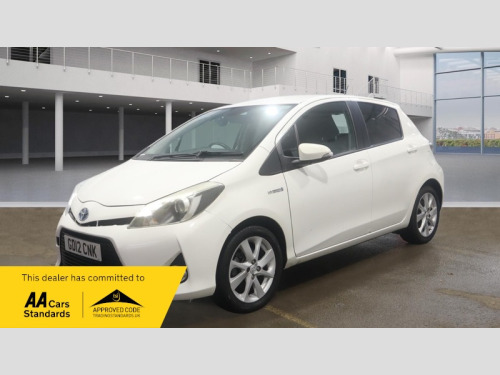 Toyota Yaris  1.5 VVT-h T Spirit Hatchback 5dr Petrol Hybrid CVT Euro 5 (101 ps)