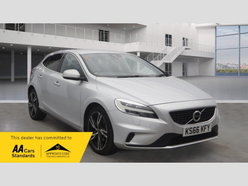 Volvo V40  2.0 D2 R-Design Pro Hatchback 5dr Diesel Manual Euro 6 (s/s) (120 ps)