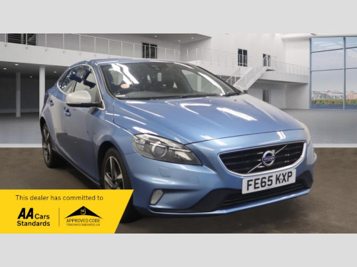 Volvo V40  2.0 D4 R-Design Nav Hatchback 5dr Diesel Manual Euro 6 (s/s) (190 ps)