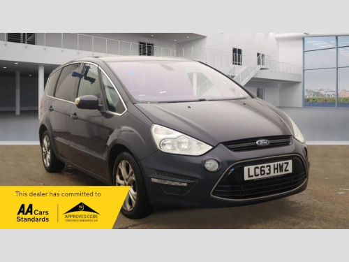 Ford S-MAX  2.0 TDCi Titanium MPV 5dr Diesel Powershift Euro 5 (140 ps)