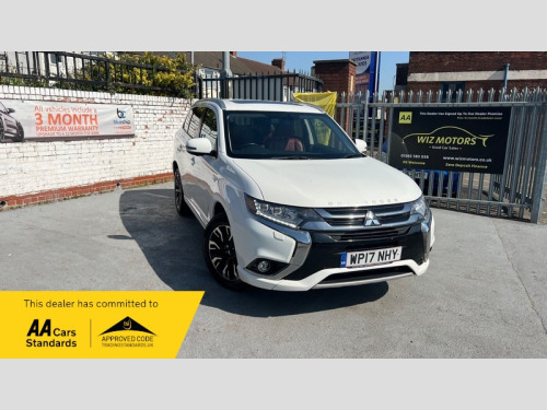 Mitsubishi Outlander 2.0h 12kWh 5h SUV 5dr Petrol Plug-in Hybrid CVT 4WD Euro 6 (s/s) (200 ps)
