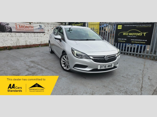 Vauxhall Astra  1.4i Turbo Tech Line Hatchback 5dr Petrol Manual Euro 6 (125 ps)