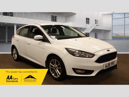 Ford Focus  1.6 Zetec Hatchback 5dr Petrol Powershift Euro 6 (125 ps)