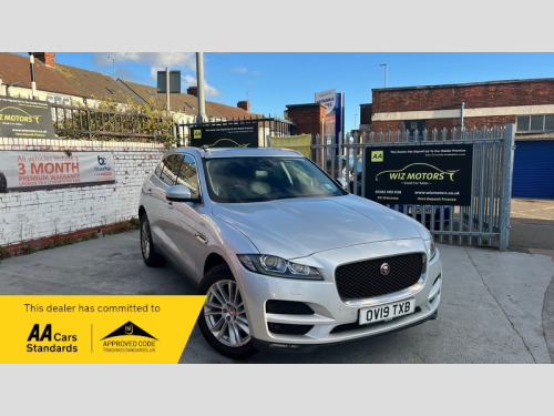 Jaguar F-PACE  2.0 D180 Portfolio SUV 5dr Diesel Auto AWD Euro 6 (s/s) (180 ps)