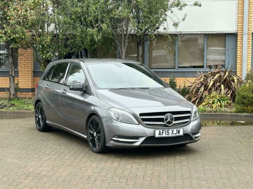 Mercedes-Benz B-Class B180 1.5 B180 CDI Sport 7G-DCT Euro 5 (s/s) 5dr 