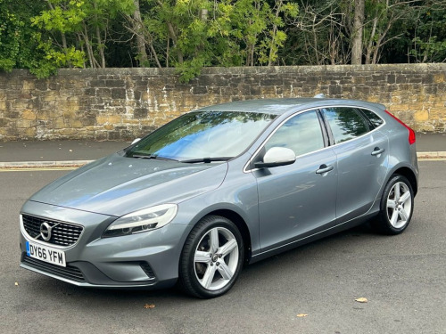 Volvo V40  2.0 D2 R-Design Hatchback 5dr Diesel Manual Euro 6